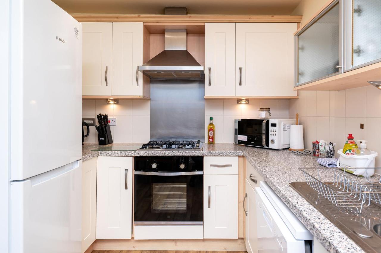 4 Bedroom Townhouse In Stirling Extérieur photo