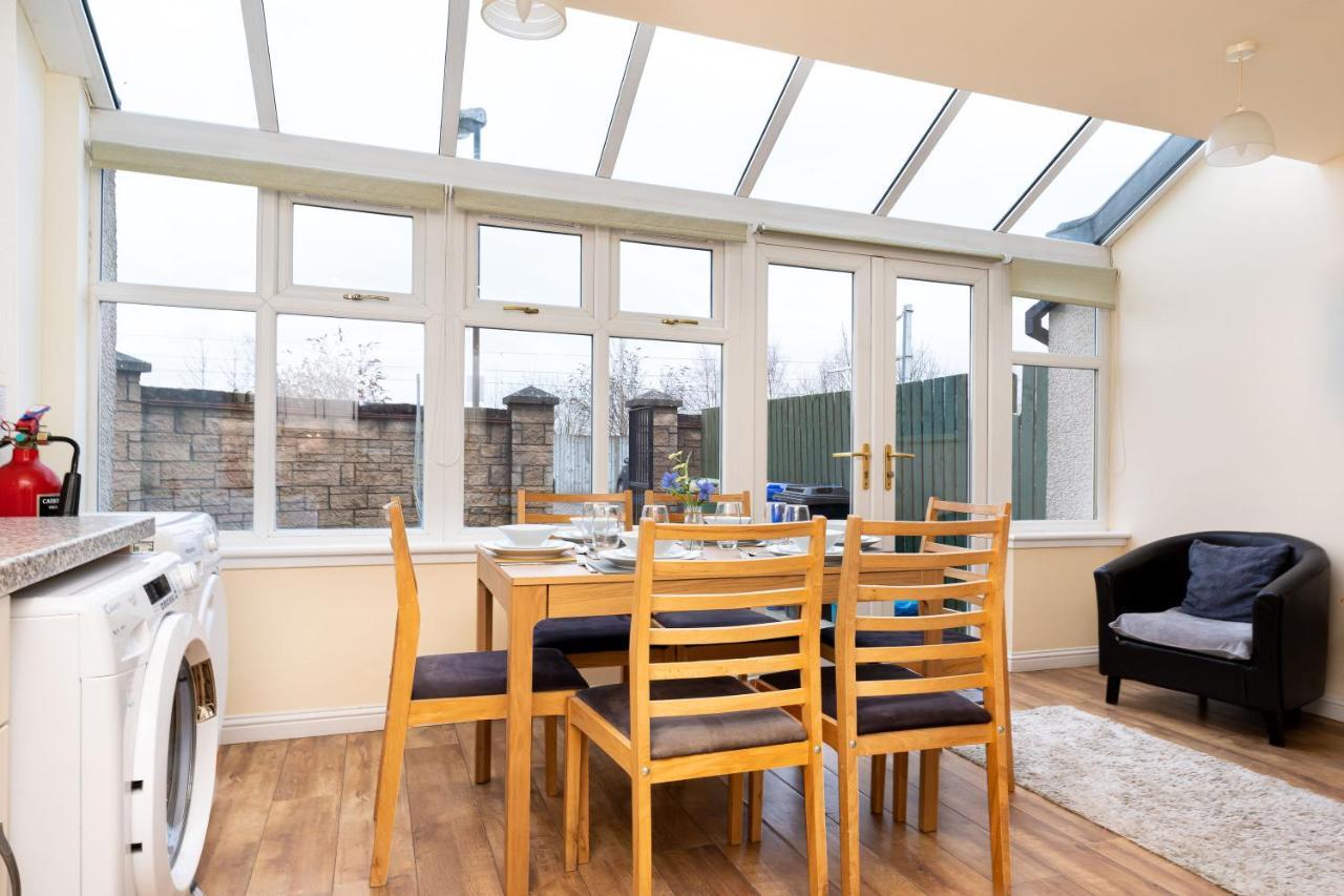 4 Bedroom Townhouse In Stirling Extérieur photo