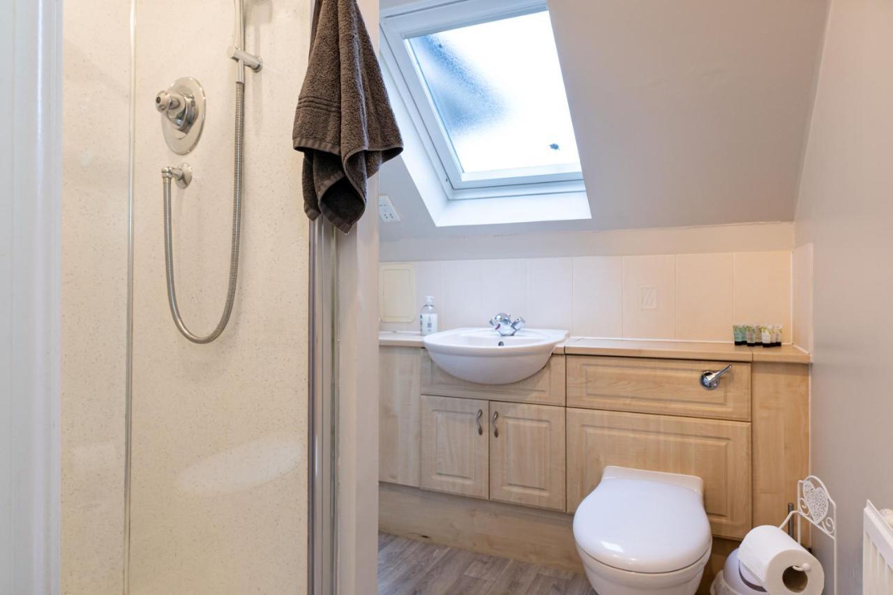 4 Bedroom Townhouse In Stirling Extérieur photo