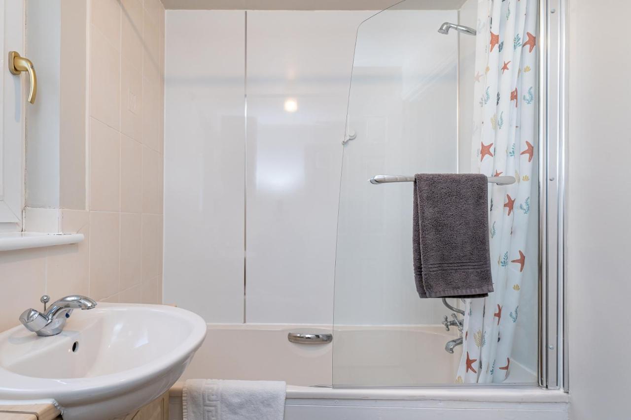 4 Bedroom Townhouse In Stirling Extérieur photo
