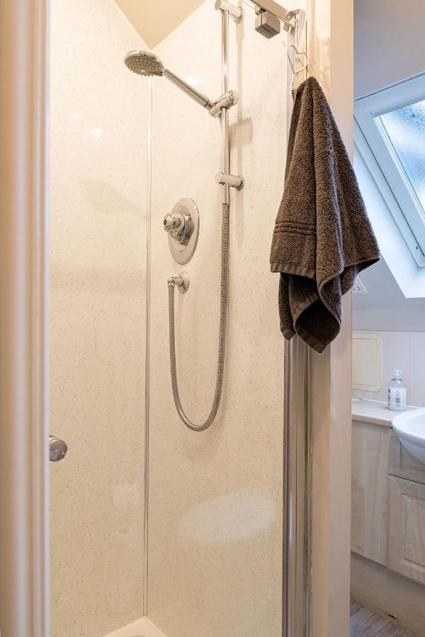 4 Bedroom Townhouse In Stirling Extérieur photo