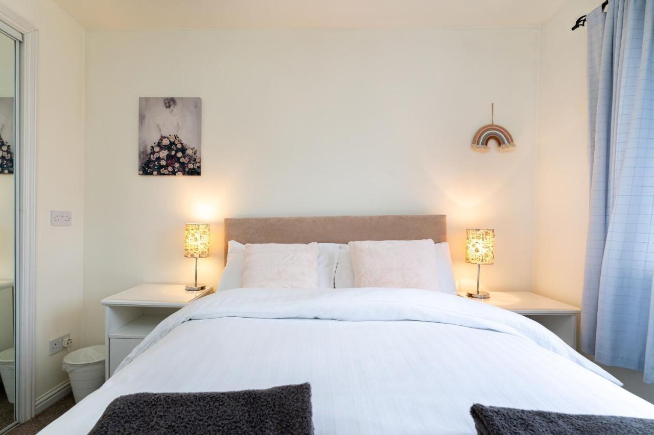4 Bedroom Townhouse In Stirling Extérieur photo