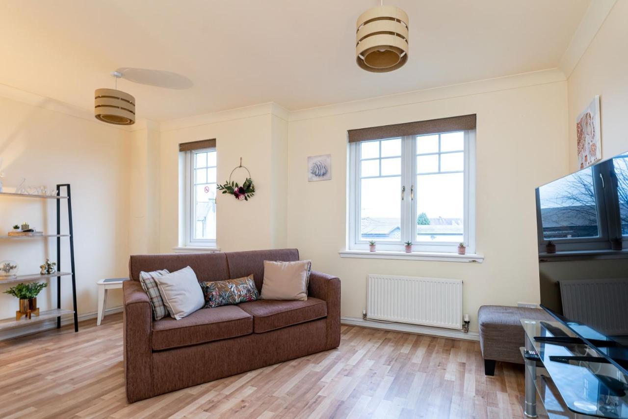 4 Bedroom Townhouse In Stirling Extérieur photo